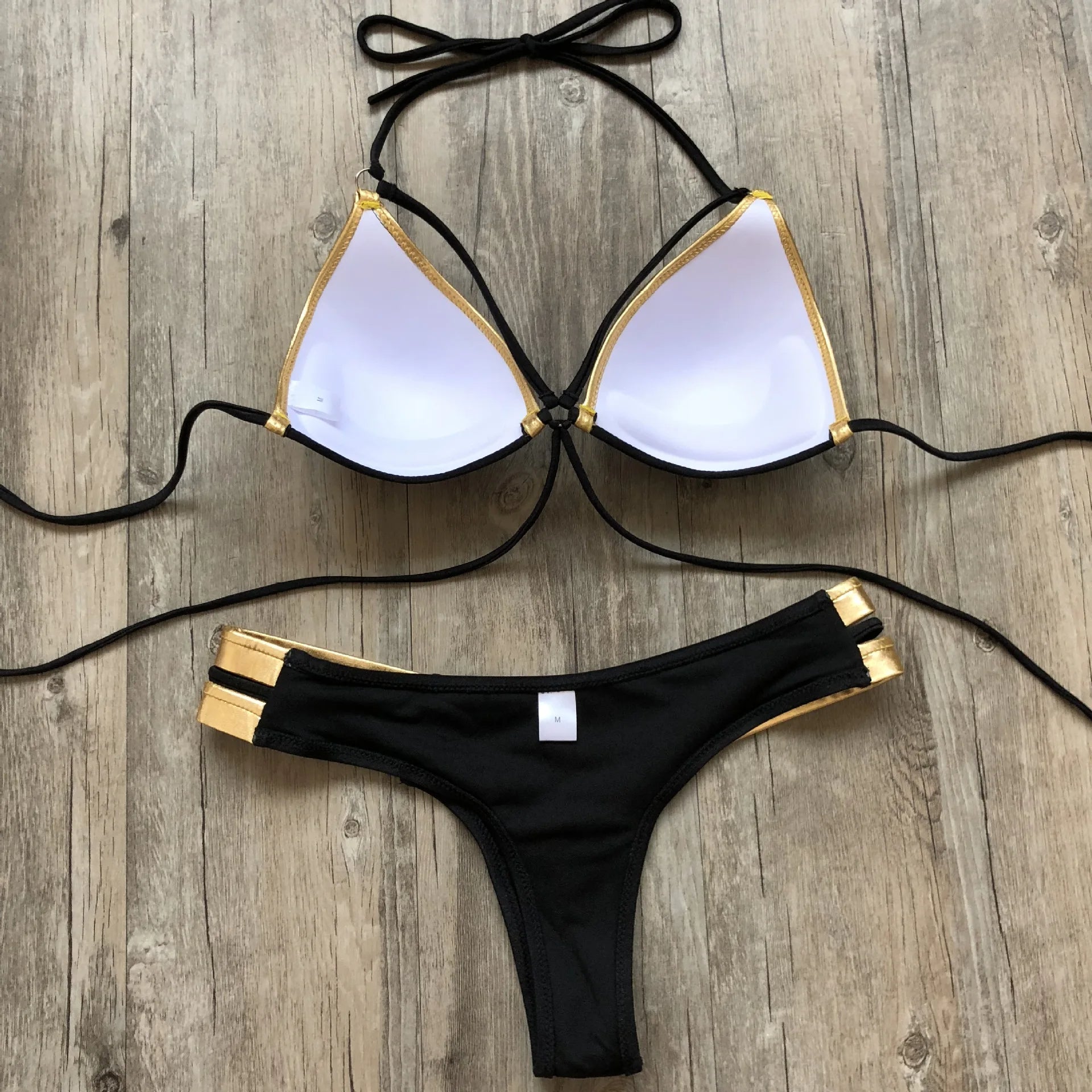 Stijvolle bikini voor de zomer - Rika